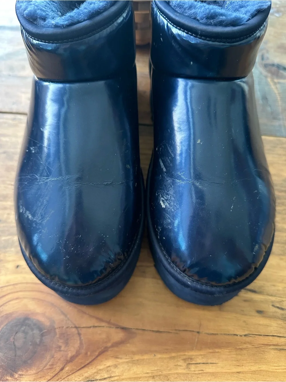 UGG Navy Platform Mini Size 8